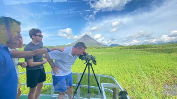 Sunset Birdwatching Boat Tour at Lake Arenal - Image 4