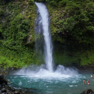 Arenal Volcano Hike + La Fortuna Waterfall